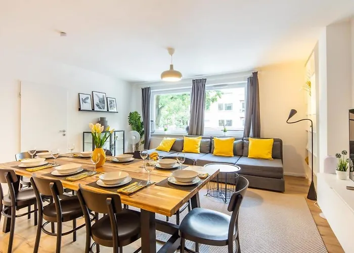 Appartement 3 Bedroom In Great Location *
