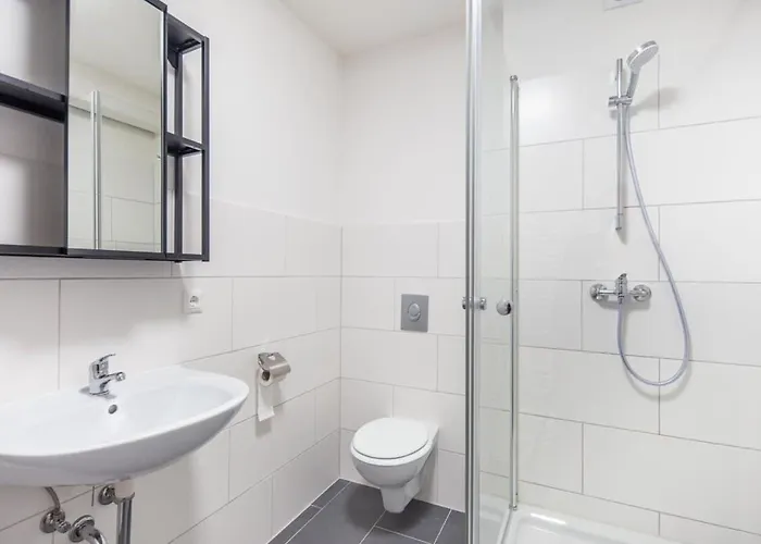 3 Bedroom In Great Location * Hamburg-Harburg