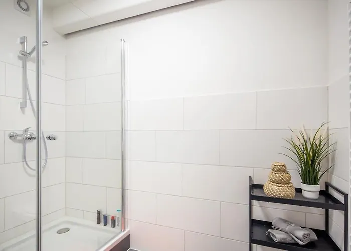 Appartement 3 Bedroom In Great Location *