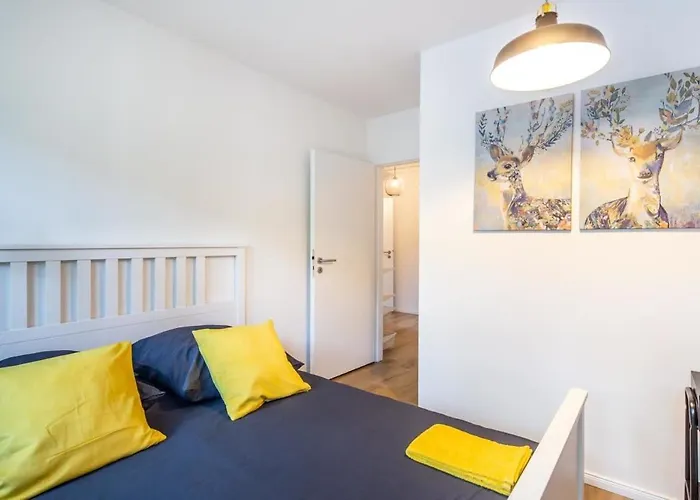 3 Bedroom In Great Location * Hamburg-Harburg